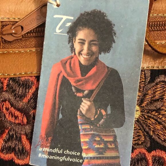 Terra Suede Floral Embriodered Shoulder Bag With Adjustable Strap. NWT - Picture 5 of 7